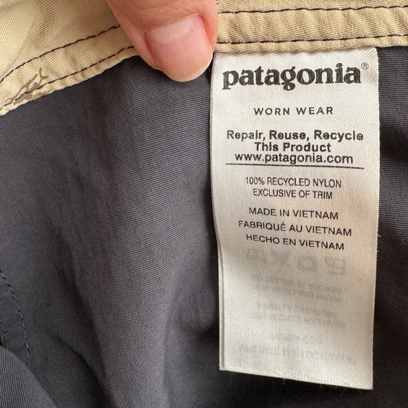 PATAGONIA Men’s 36 Wavefarer Board Shorts Swim Beach Trunks navy blue A31 - Picture 10 of 10